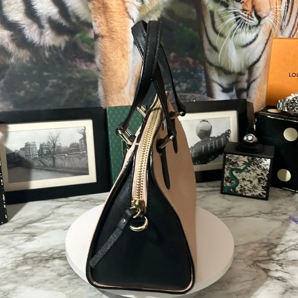 KATE SPADE DULL COMPARTMENT HAND BAG/ CROSSBODY PVC BAG - Picture 5 of 16